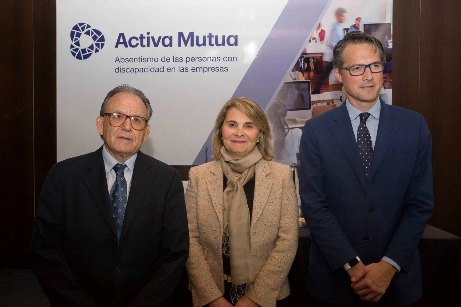 De izquierda a derecha, el vicepresidente de Activa Mutua, Josep Nogués Marsal. la subdirectora general de Entidades Colaboradoras con la Seguridad Social, Lourdes Meléndez Morillo-Velarde; y el director de RSC, Comunicación y Relaciones Institucionales de ILUNION, Fernando Riaño.