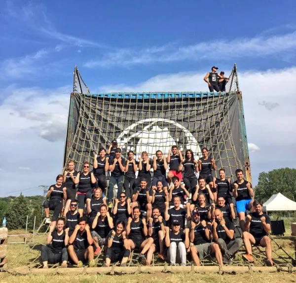 Foto de familia equipo ILUNION de la Spartan Race Madrid