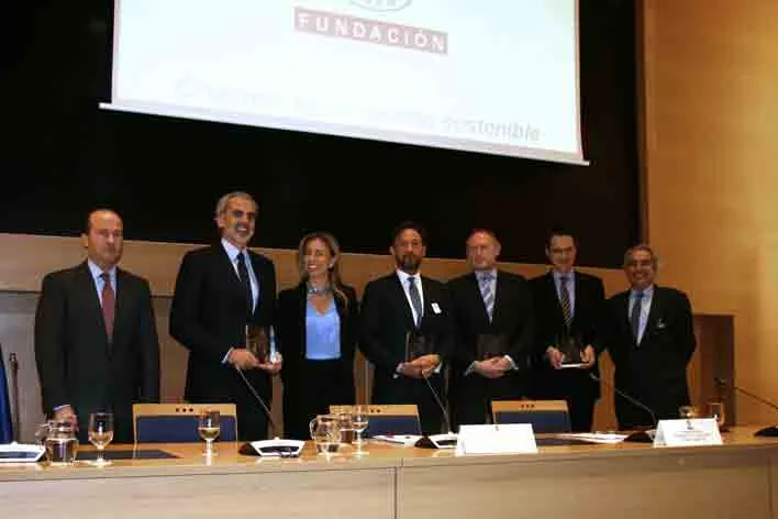 Foto de familia de los premiados