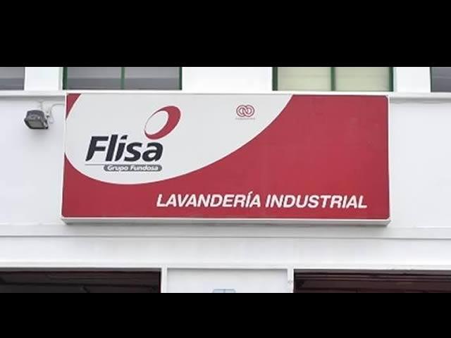 Fachada con el logo de Flisa